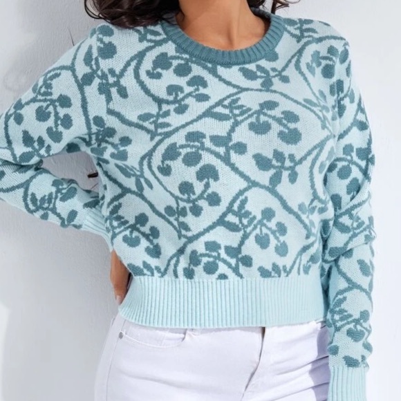 Sweaters - Blue Floral Pattern Sweater in M
